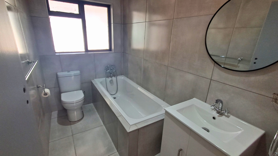 To Let 3 Bedroom Property for Rent in Ruwari Western Cape